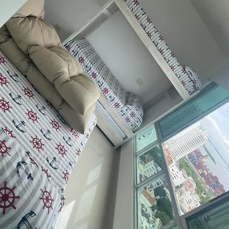 Apartamenro En Manga Duplex, Aire Acondicionado *