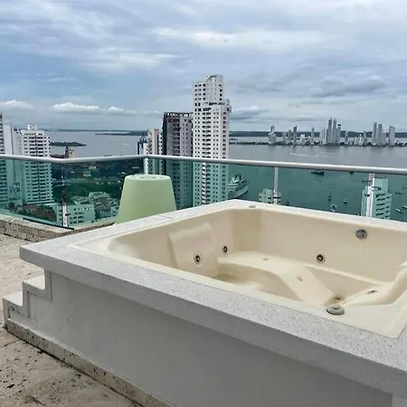 Apartamento Apartamenro En Manga Duplex, Aire Acondicionado *